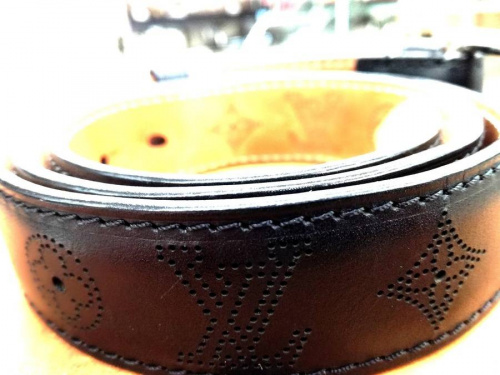 レザーのベルト