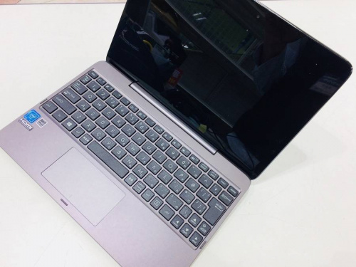 デジタル家電のタブレット