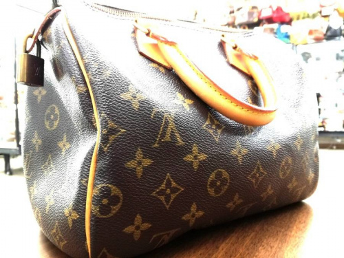 カジュアルバッグのルイヴィトン（LOUIS VUITTON）