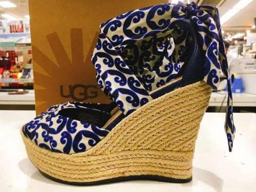 アグ（UGG）の東浦和　衣類