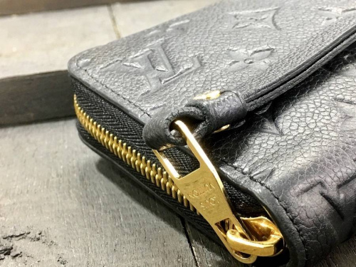 ブランド・ラグジュアリーの財布