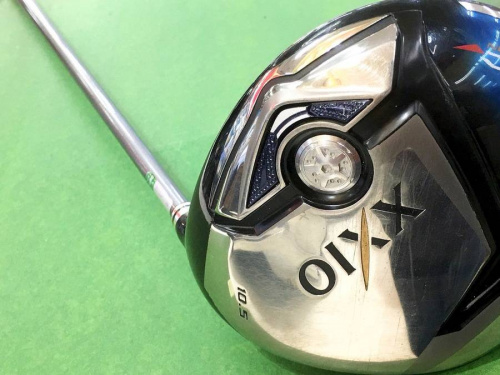 スポーツ用品のゴルフ