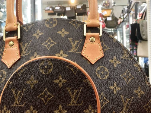 バッグのLOUIS VUITTON(ルイ・ヴィトン）