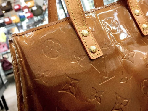 バッグのLOUIS VUITTON(ルイ・ヴィトン）
