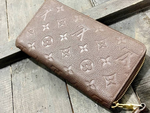 LOUIS VUITTON(ルイ・ヴィトン)の中古 ヴィトン