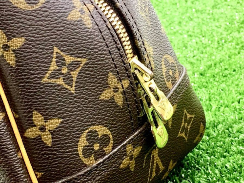 LOUIS VUITTON(ルイ・ヴィトン)の中古 ヴィトン