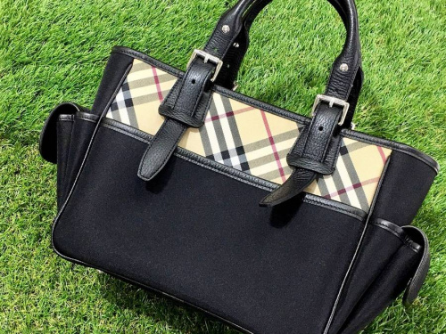 中古 burberryの東浦和 ブランド