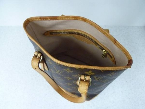 バッグのLOUIS VUITTON(ルイ・ヴィトン）