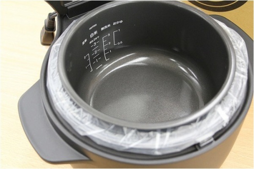 未使用の炊飯器