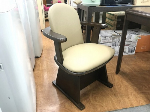 暖房のテーブル 家具