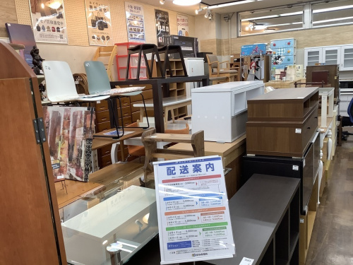 ソファのテーブル