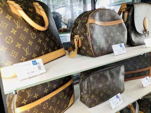 ハンドバッグのLOUIS VUITTON