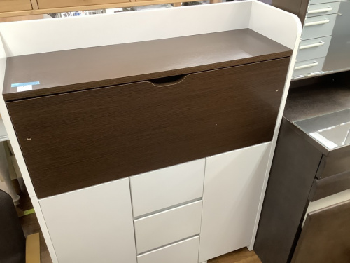生活家具のデスク