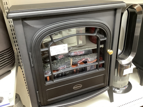 季節家電の電気暖房器具