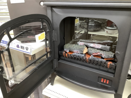 電気暖房器具の電気暖炉