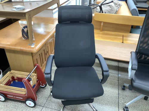 イスのオフィスチェア
