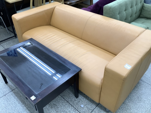 家具のソファ
