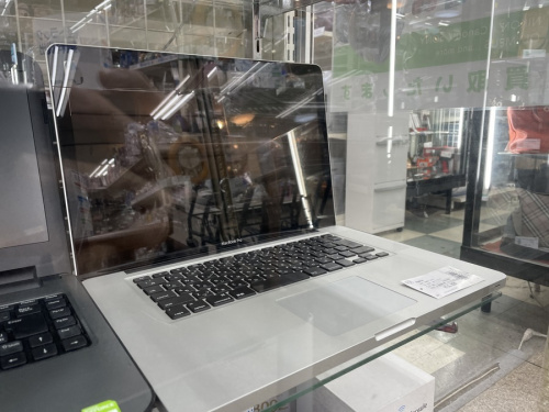 パソコンのノートパソコン