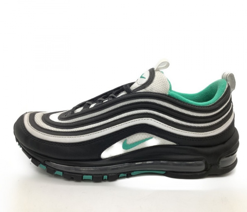 スニーカー　浦和のNIKE