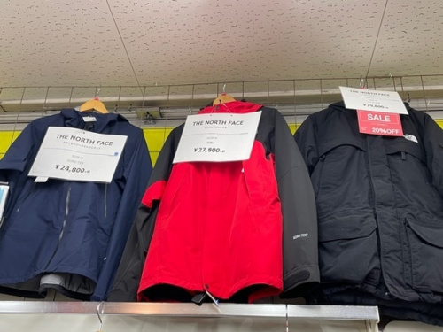 マウンテンパーカーの古着　浦和