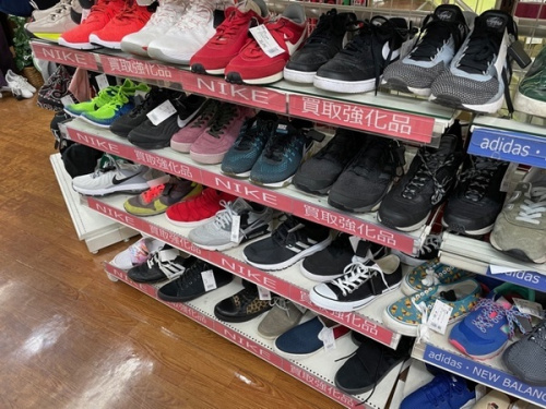 浦和3店舗　スニーカー　シューズ　買取情報のブランド　東浦和