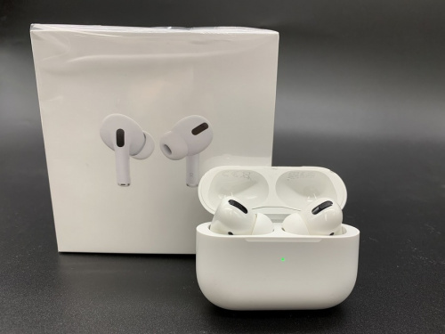 オーディオ機器のヘッドホン