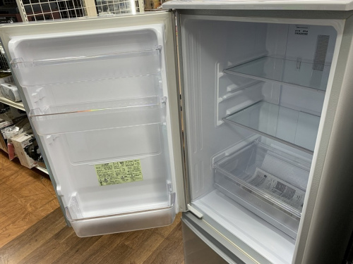 冷蔵庫の2ドア冷蔵庫