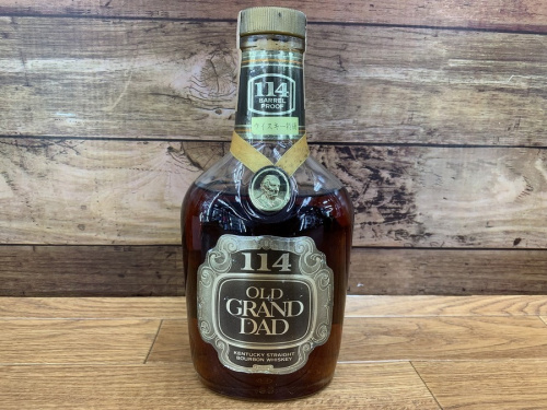 ウィスキーのOLD GRAND DAD 114 オールドグランダッド114