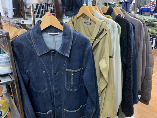 ニットのコート