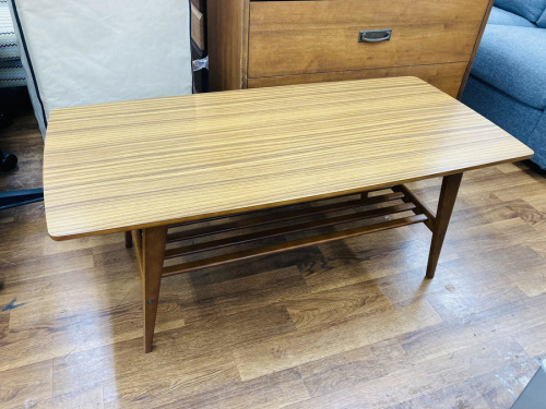 家具のカリモク60