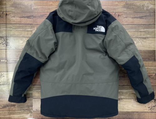 ノースフェイスのTHE NORTH FACE