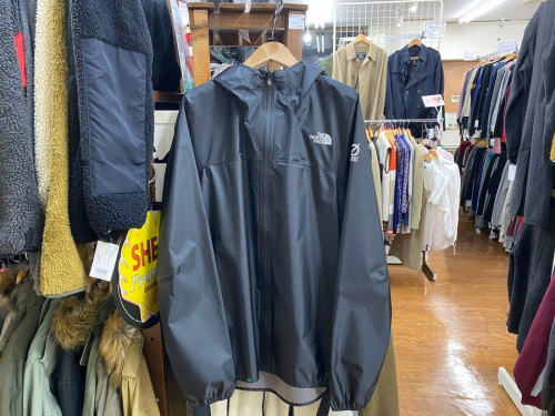 トップスのジャケット