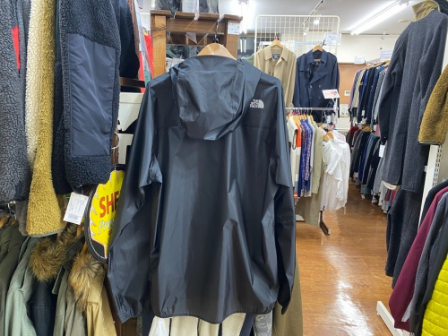 ジャケットのストライクトレイルフーディ