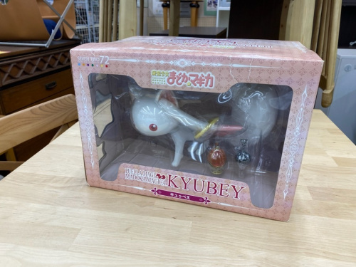 フィギュアの魔法少女まどかマギカキュゥべえフィギュア