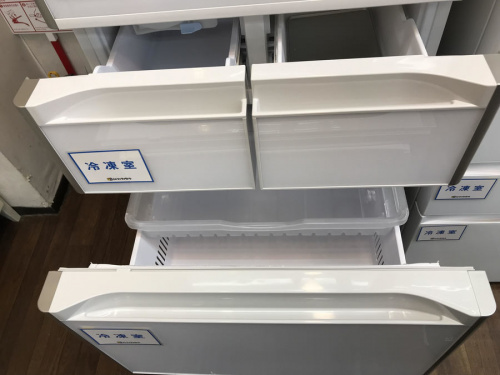 5ドア冷蔵庫のHITACHI