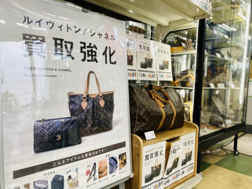 LOUIS VUITTONのCHANEL