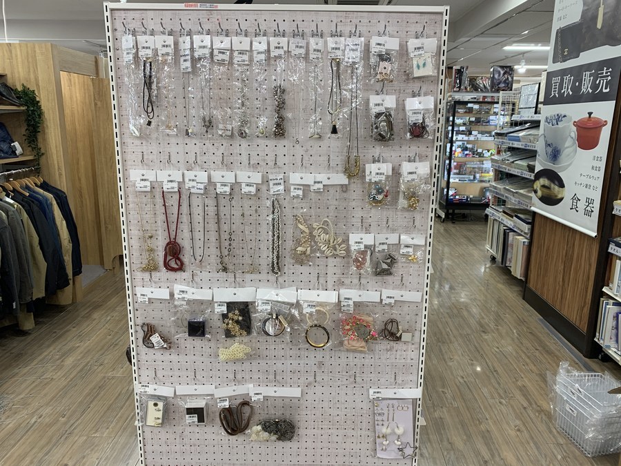 昔に骨董品、リサイクルショップで購入 大型リサイクルショップ トレファク愛知蟹江店【グランドオープンまで