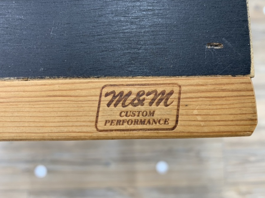 M&M Furniture（エムアンドエム ファニチャー）のデスク