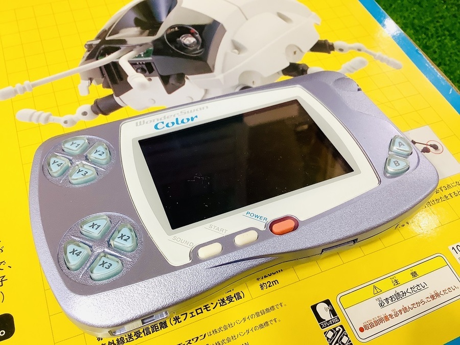 レア　ワンダースワン　ワンダーボーグ/ガンメタリック　ロボットレトロゲーム ワンダースワンの背後に写る謎のロボットは一体・・・！？【愛知