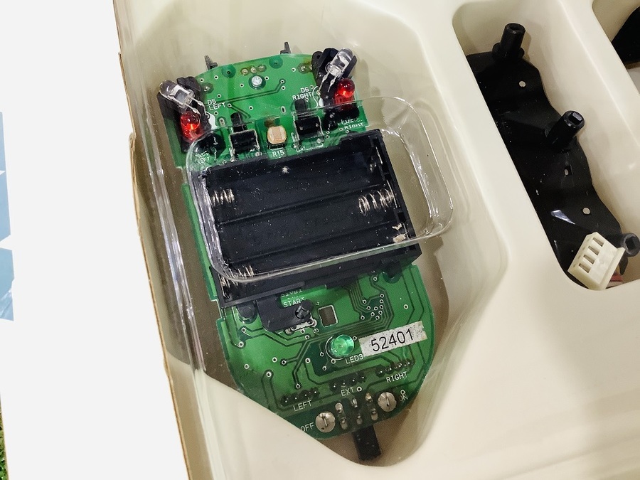 ワンダースワンの背後に写る謎のロボットは一体・・・！？【愛知