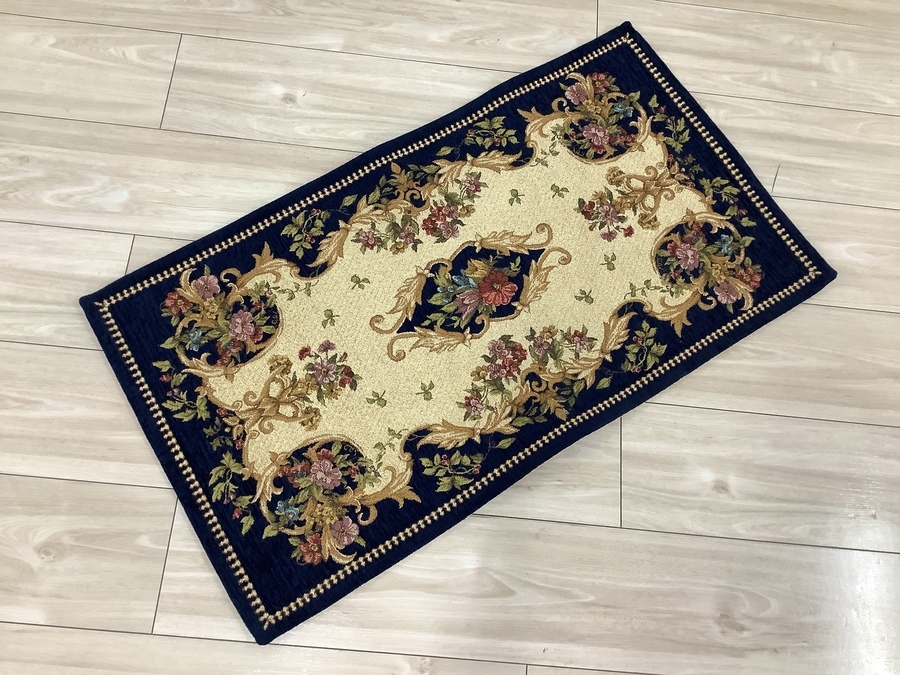 ゴールドが映えるネイビーベースのロングマットが入荷しました！【愛知