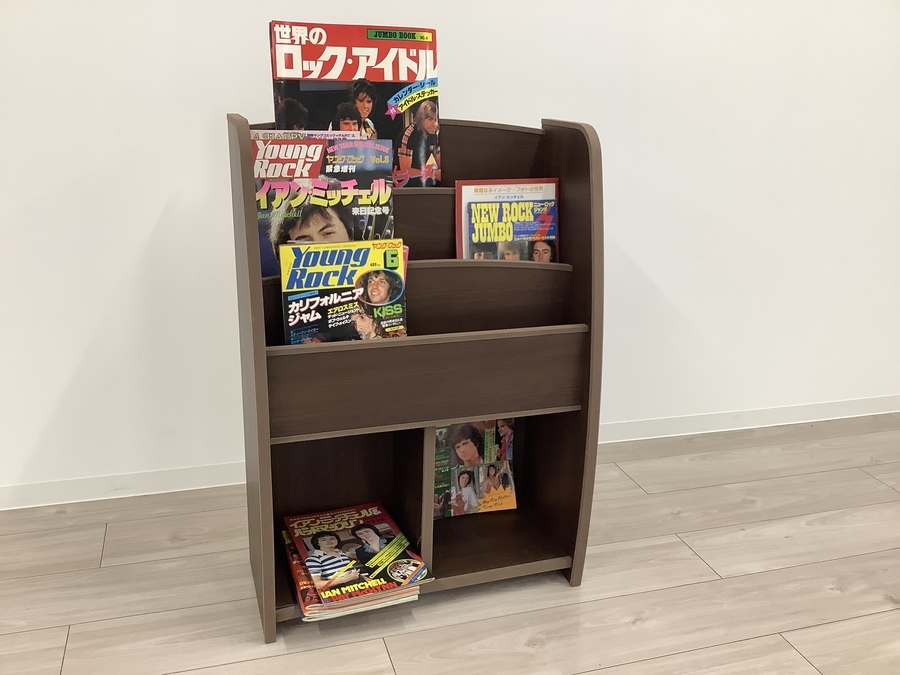 見せる収納でお部屋をコーディネート！！マガジンラックが入荷しました