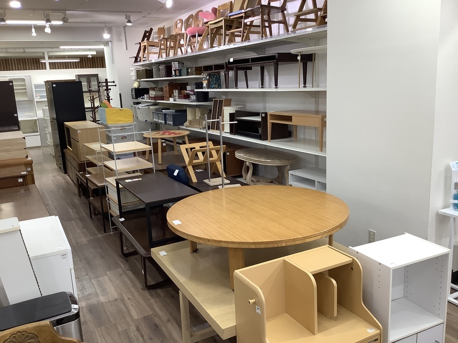 引き出し付きのスクエアローテーブルをご紹介致します‼︎ トレジャーファクトリーつくば店 オシャレで便利!!!伸縮ローテーブル入荷しました【愛知蟹江店】｜2021