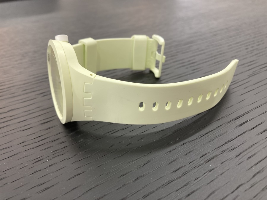 ポップカラーなSwatch(スウォッチ)のスケルトンウォッチ入荷しま