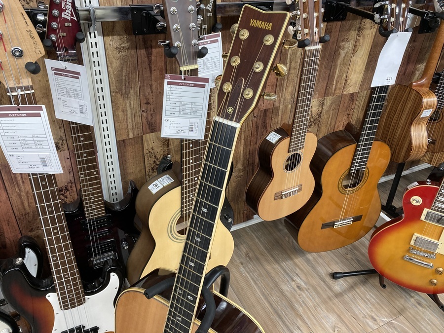 YAMAHAの定番アコースティックギターL-5の前期型が入荷しました