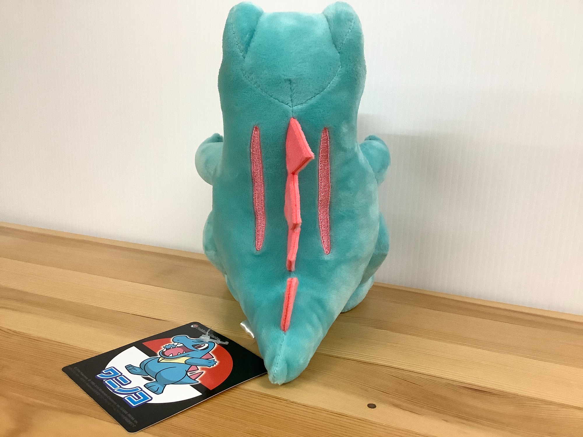タグ付き ふわふわかわいいワニノコ でっかいぬいぐるみシリーズ