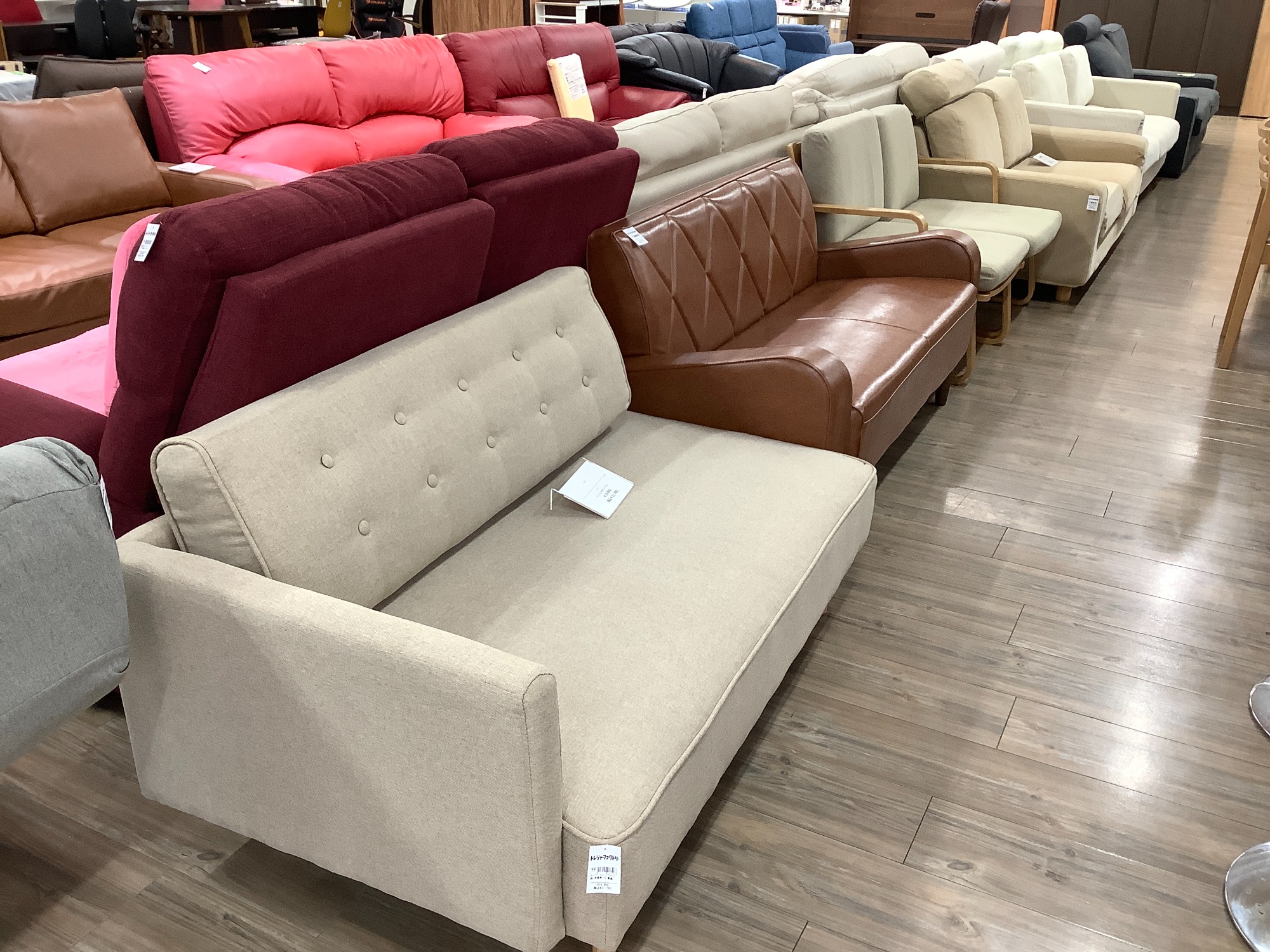 LAPIAS(ラピアス)万代家具3人掛けソファが買取入荷致しました