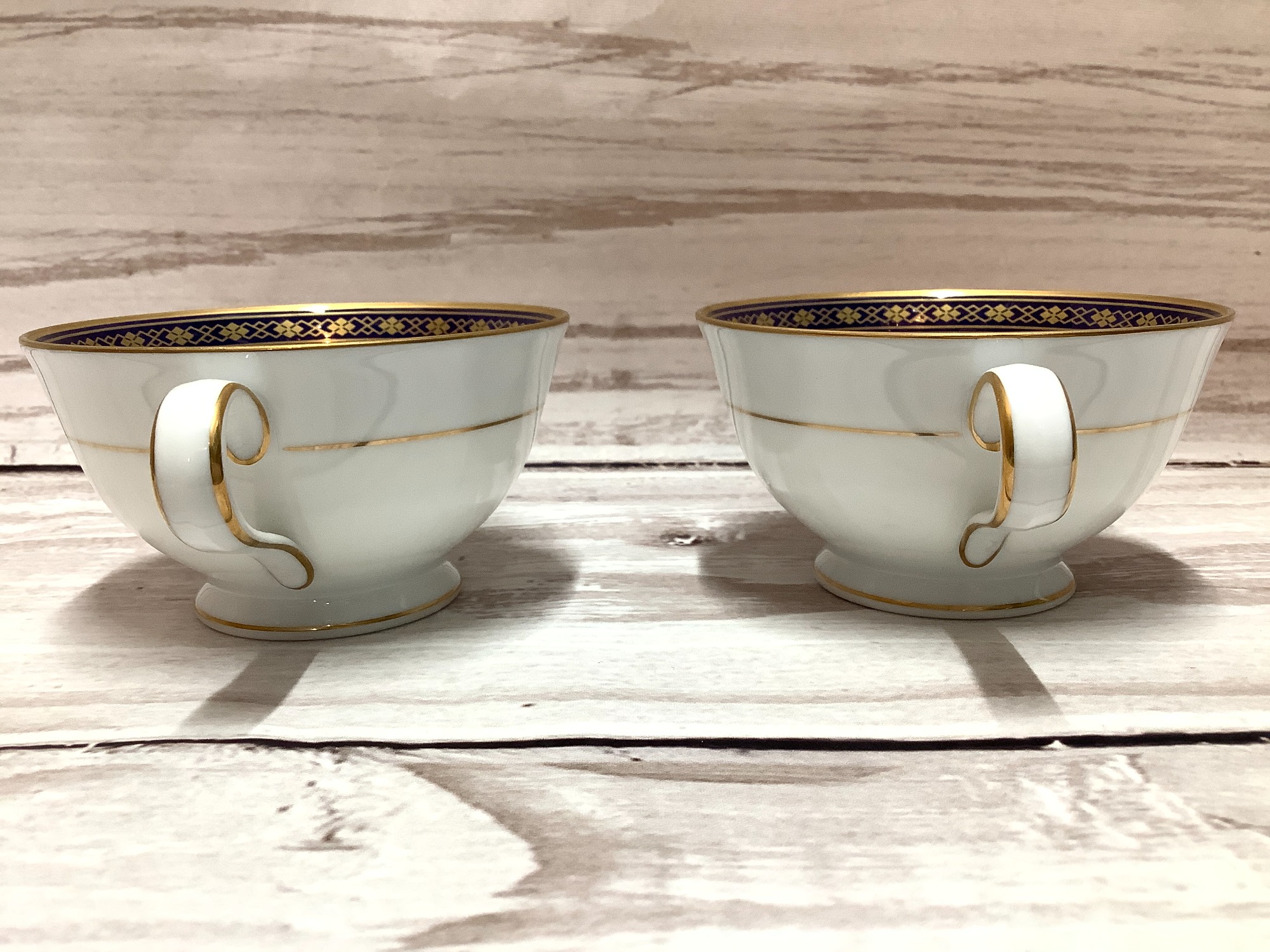 廃盤 ノリタケ SICILIAN BLUE シシリアンブルー　18枚セット Noritake(ノリタケ)のシシリアンブルーのカップ＆ソーサー2Pが入荷致し