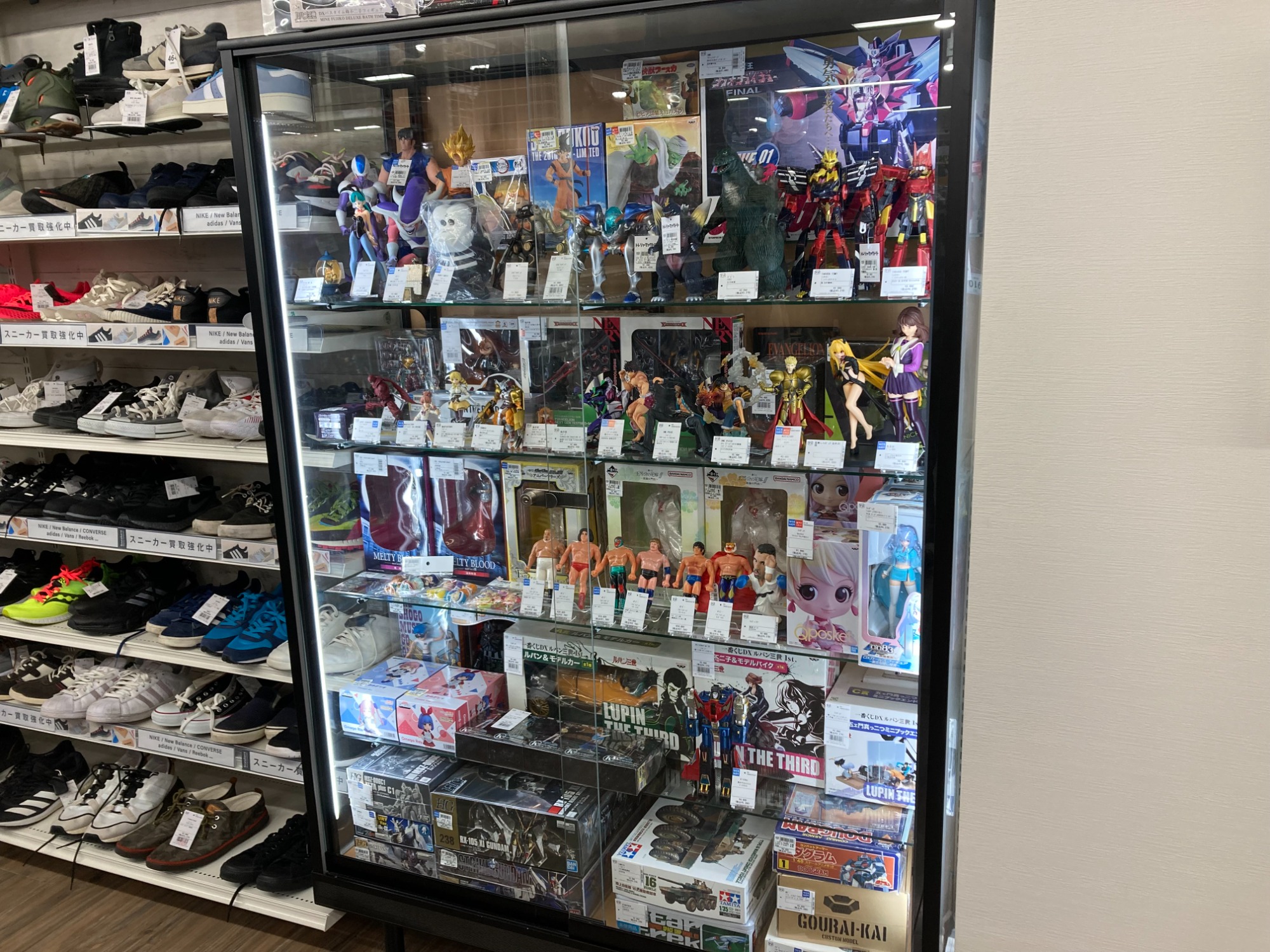 FUJIMI(フジミ)の1/24こち亀派出所ジオラマキットが買取入荷致し