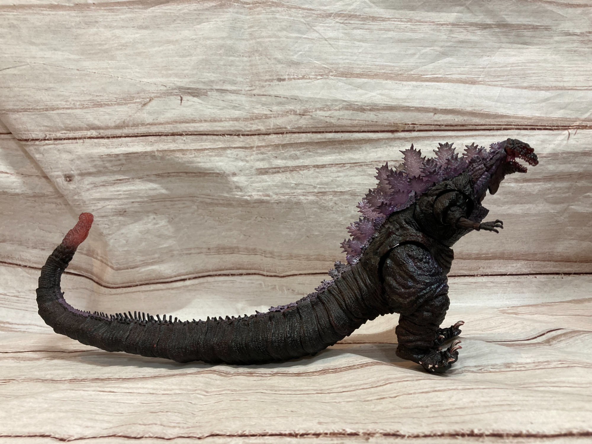 スマホで購入】フィギュアS.H.MonsterArtsゴジラ(2016)第4形態